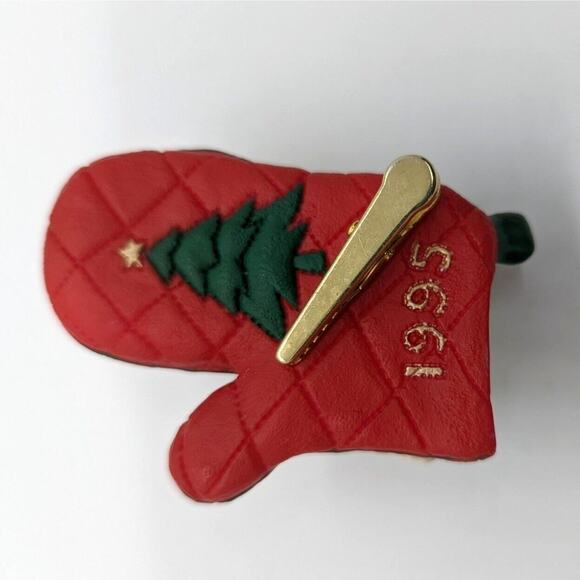 1995 Cat Naps Hallmark Collector Ornament White Persian Red Oven Mitten Clip-on - Picture 6 of 8